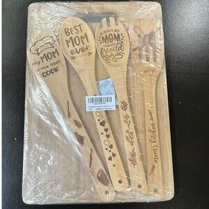 Mom Bamboo Cutting Board & Kitchen Utensil Gift Set Recipe for a Mom New